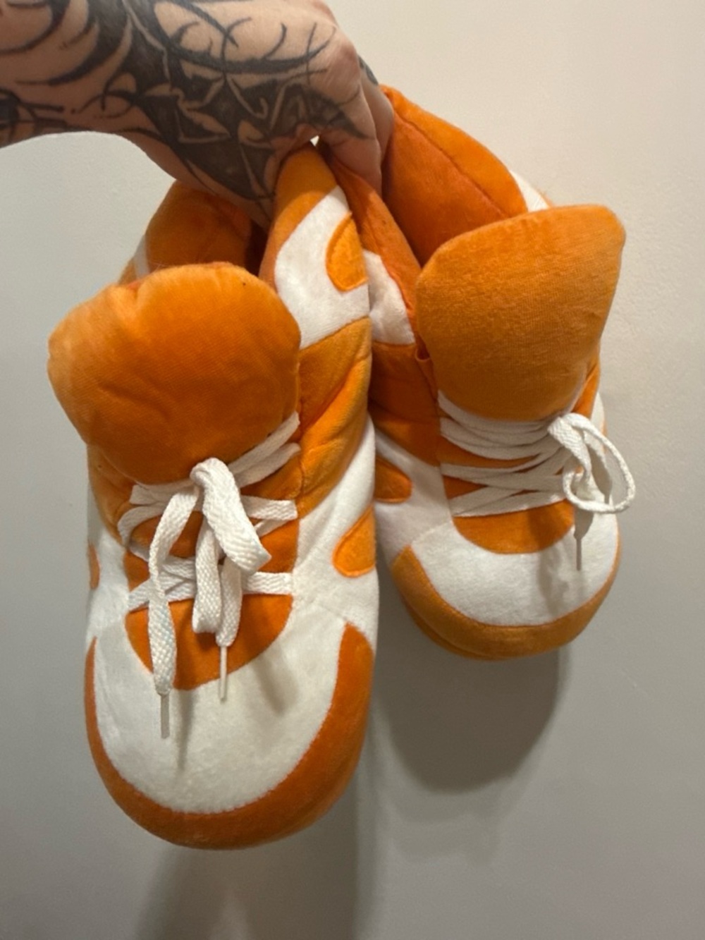 Women’s Plush Slide Slippers in Orange and White - Cozy Indoor Shoes